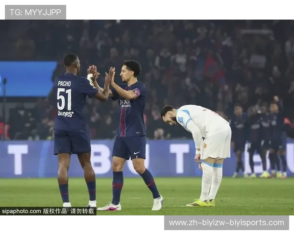 马赛逐渐崛起挑战巴黎在法甲联赛中的绝对统治地位展现强劲实力 马赛逐渐崛起挑战巴黎在法甲联赛中的绝对统治地位展现强劲实力